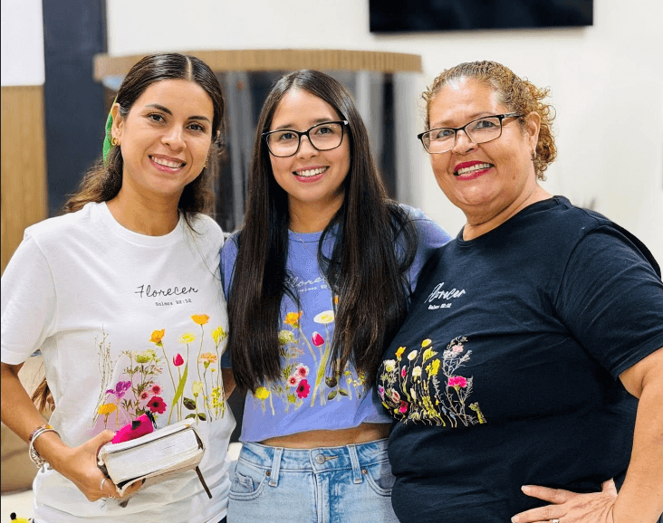 Ministerio de mujeres Florecer