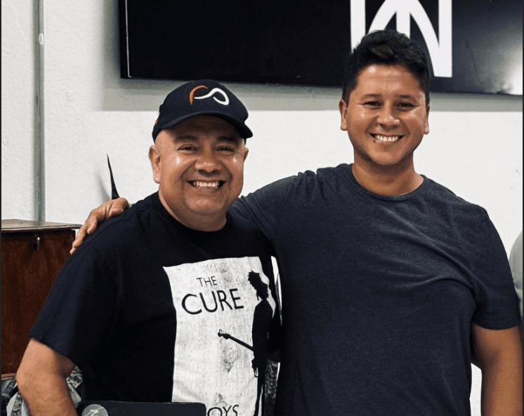 Ministerio de varones de Vida Nueva Awaken